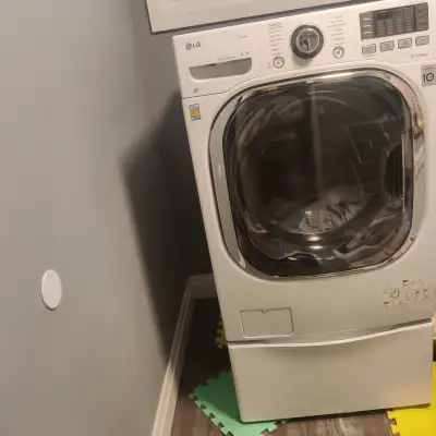 27 inch, 5.0 cu.ft. Full Size All-in-One Front Load Washer / Dryer Combo with TurboWash™ and Steam T...