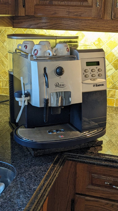 SAECO ROYAL CAPPUCCINO COFFEE MACHINE $600 OR BEST OFFER