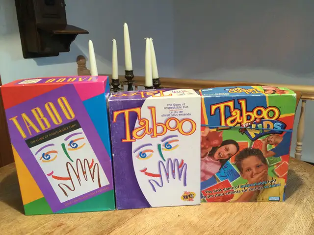 Jeu TABOO adulte jeux TABOO kids RARES.  bilingues 25 $ chacun in Toys & Games in Laval / North Shore - Image 2
