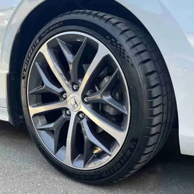 used for 3 months, doesn’t suit my driving style, all 4 tires pretty much new and in great shape!