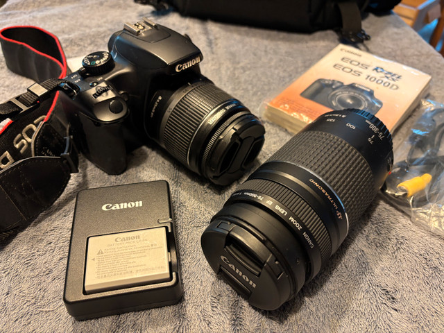  Canon Digital SLR in Cameras & Camcorders in Belleville - Image 2