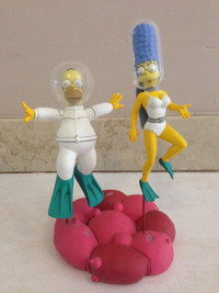 THE SIMPSONS HOMER & MARGE: IN THE BELLY OF THE BOSS FIGURES