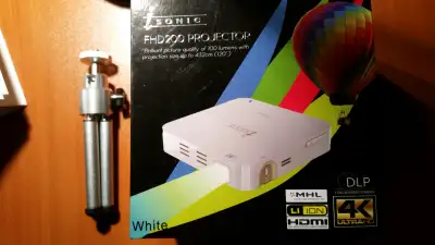 Never used Isonic FHD 200 Projector Maximum input resolution supported 1080p Mega bright LED lamp pr...