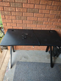 Black Carbon fiber powered desk