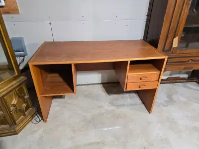 Teak Veneer Wooden Desk, View more