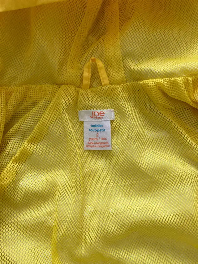 Kids toddler rain coat jacket 2T in Clothing - 2T in Kitchener / Waterloo - Image 4