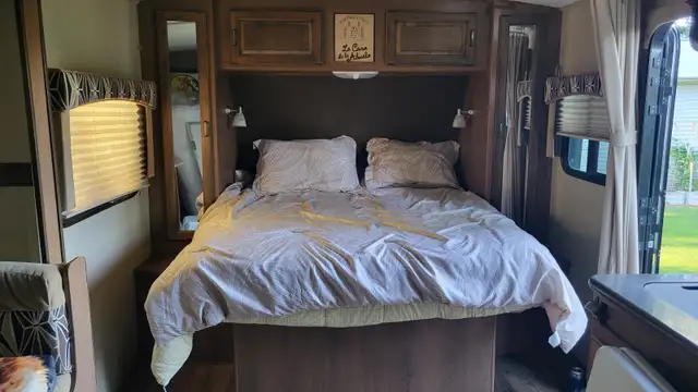 2015 Funfinder, 21 FT in Travel Trailers & Campers in Cranbrook - Image 11