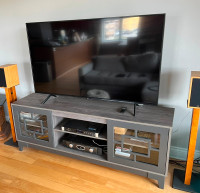Samsung 65" TV (Q65Q60R) et/ou meuble TV