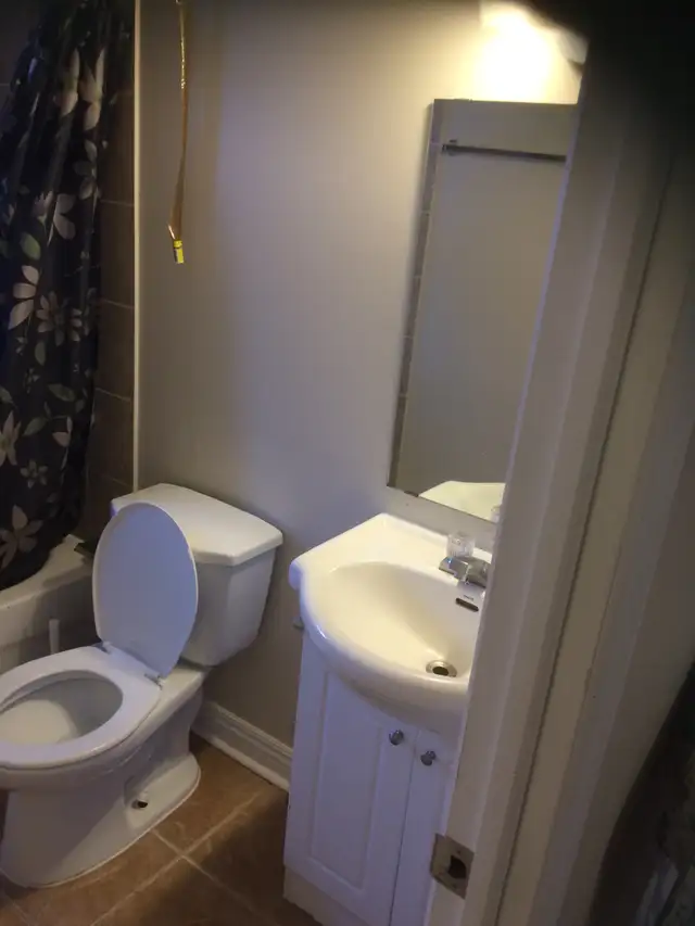 ROOM FOR RENT FOR FEMALE Near Kennedy & Danforth in Room Rentals & Roommates in City of Toronto - Image 5