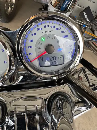 2012 Victory Vegas Jackpot 106 cubic inches of fun. Stock seat, locking saddlebags, quick release wi...