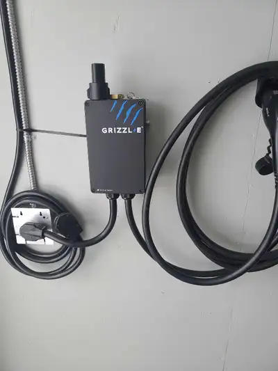 Grizzl-E Classic, Level 2 240V / 40A Electric Vehicle (EV) Charger, UL & Energy Star, Metal Case Enc...
