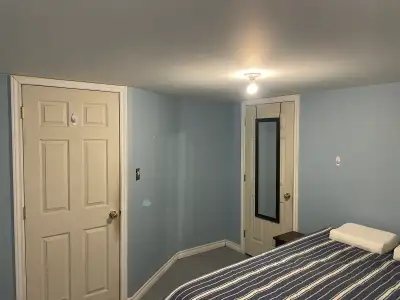 One private bed room available on a farm. Available immediately. Rent includes utilities and wifi. P...