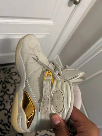 Jordan 8 champagne - size 11, View more