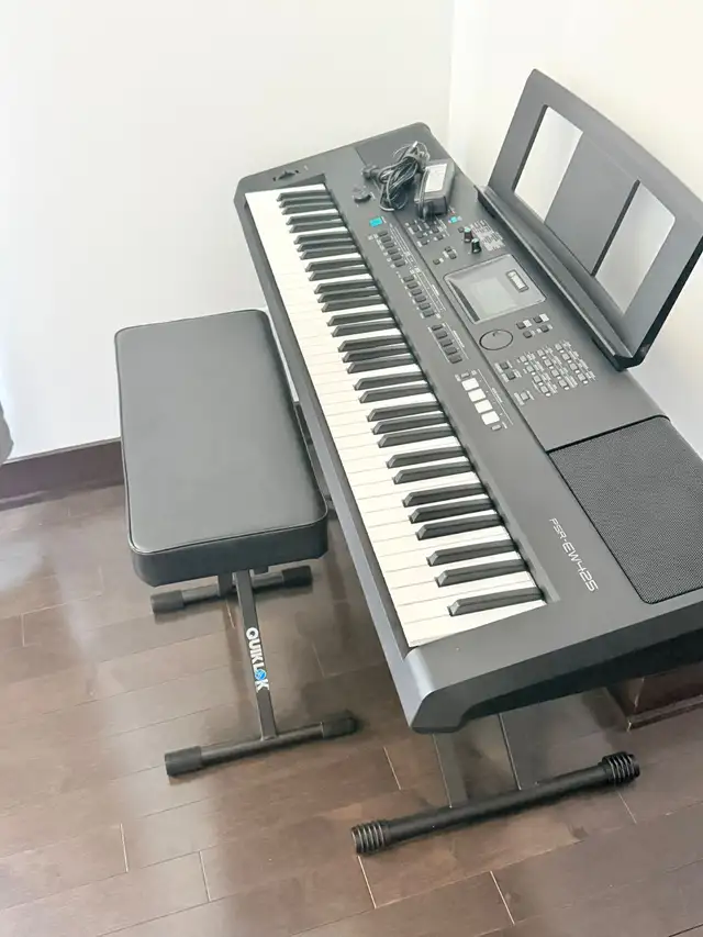 Yamaha PSR-EW425 Keyboard– Like New, Barely Touched | Save $200+ in Pianos & Keyboards in Longueuil / South Shore - Image 3