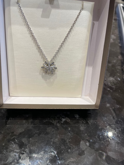 STUNNING HANDMADE DIAMOND WITH 18 KT GOLD SNOWFLAKE PENDANT, View more