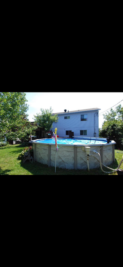 Piscine de 20@22 pieds à Donner ., View more