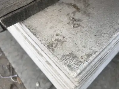 4’x8’ tile backer cement board Half inch thick. $100 delivery in town.