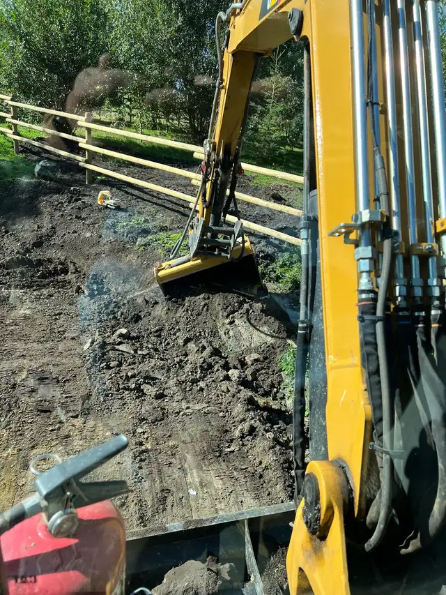 Skid Steer & Excavator Services - Lacombe County in Other in Red Deer - Image 10
