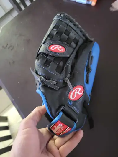 Rawlings Baseball Glove, View more