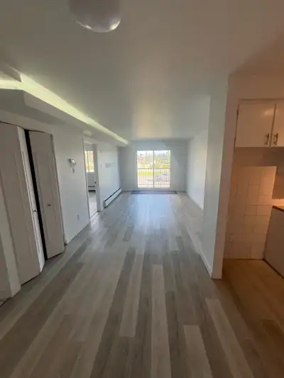 1 e etage avec entree laveuse et secheuse