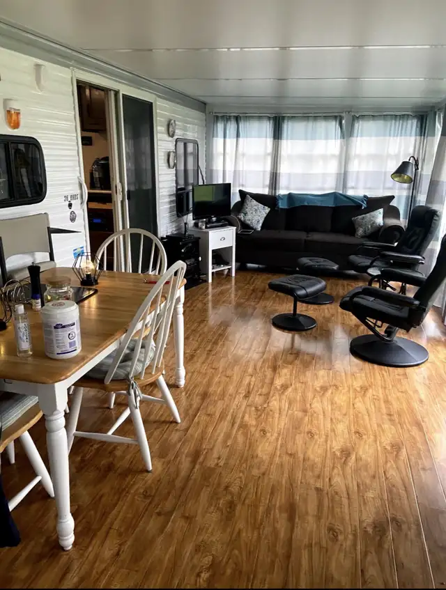 2015 36’ BHDS Camping package at Moonlight Bay on Otter Lake in Travel Trailers & Campers in Kingston - Image 10