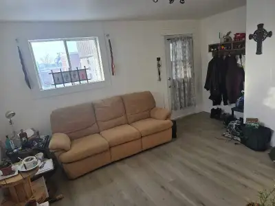 Bienvenue dans cet appartement confortable, idéalement situé et prêt à vous accueillir. Cet espace d...