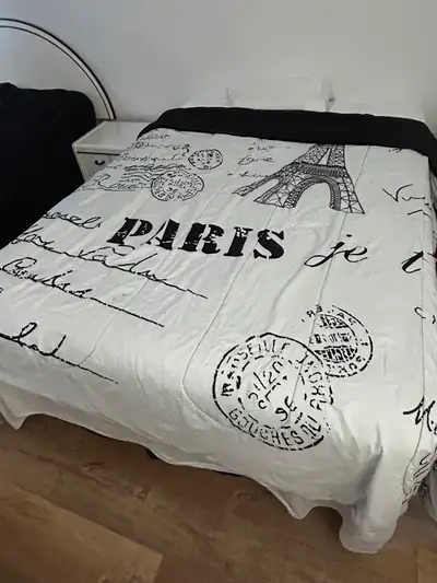 Ensemble de chambre à coucher complet, View more