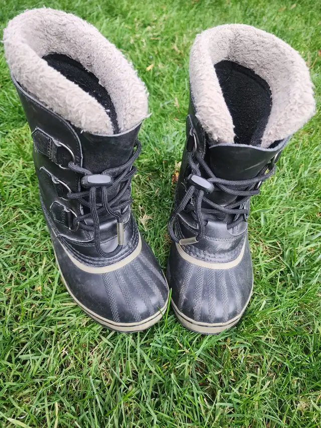 Sorel Kids Boots in Kids & Youth in City of Toronto - Image 3