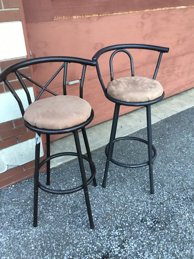 Counter/Bar Stools in Chairs & Recliners in Ottawa - Image 2
