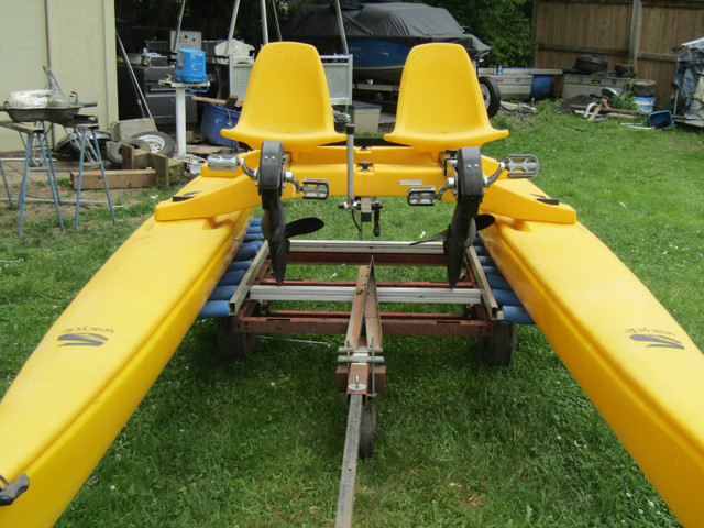 Seacycle Pontoon Boat in Canoes, Kayaks & Paddles in St. Catharines - Image 2