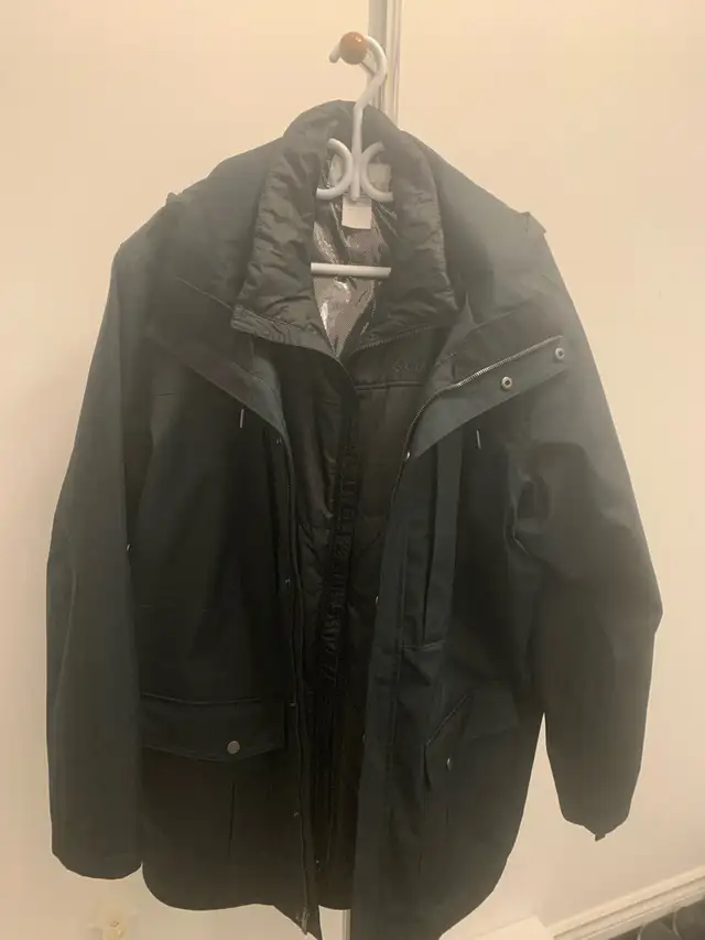 Colombia Jacket in Men's in Laval / North Shore - Image 2