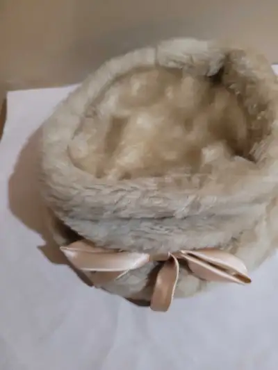 Faux fur vintage hat , View more