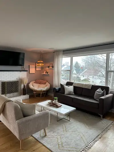 Private room for rent available by the end of January for a responsible adult in downtown Dartmouth....