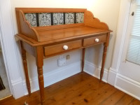 Antique Pine Washstand.