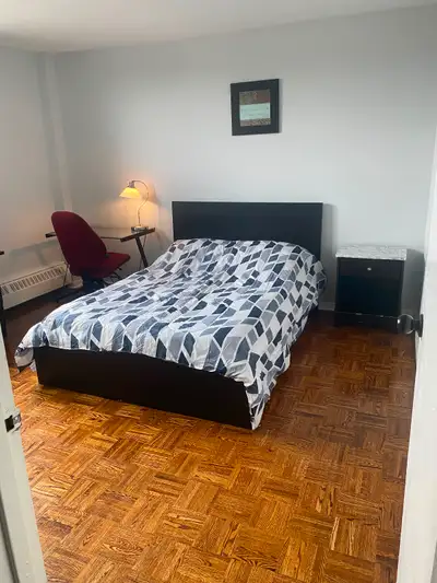 Free Rent July 1 st Big Room for rent August 1 , $950