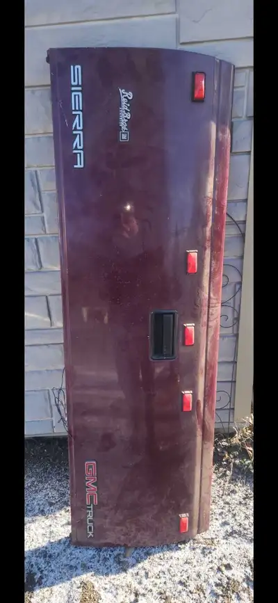 It look like it's from 3/4 tone or even one tone....my father in law past and it was in his garage.....