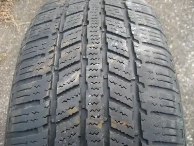 3 PNEUS ROTALA 205 55 R16 D' HIVER . . 4.8 MM PROFONDEUR DE RAYURE , 3 WINTER TIRE 205055 R 16 . THR...