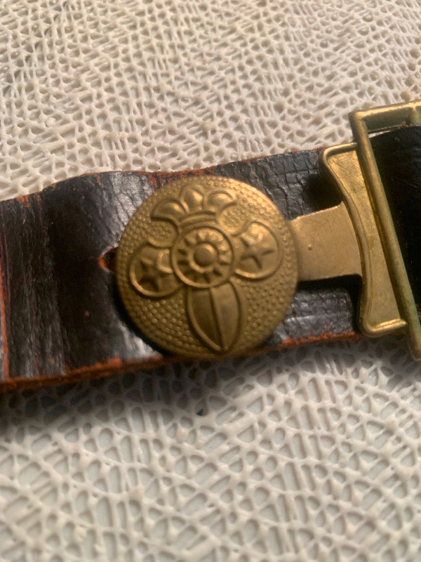 VINTAGE BOY SCOUTS OF CHINA INTERLOCK  BELT in Arts & Collectibles in Trenton - Image 4