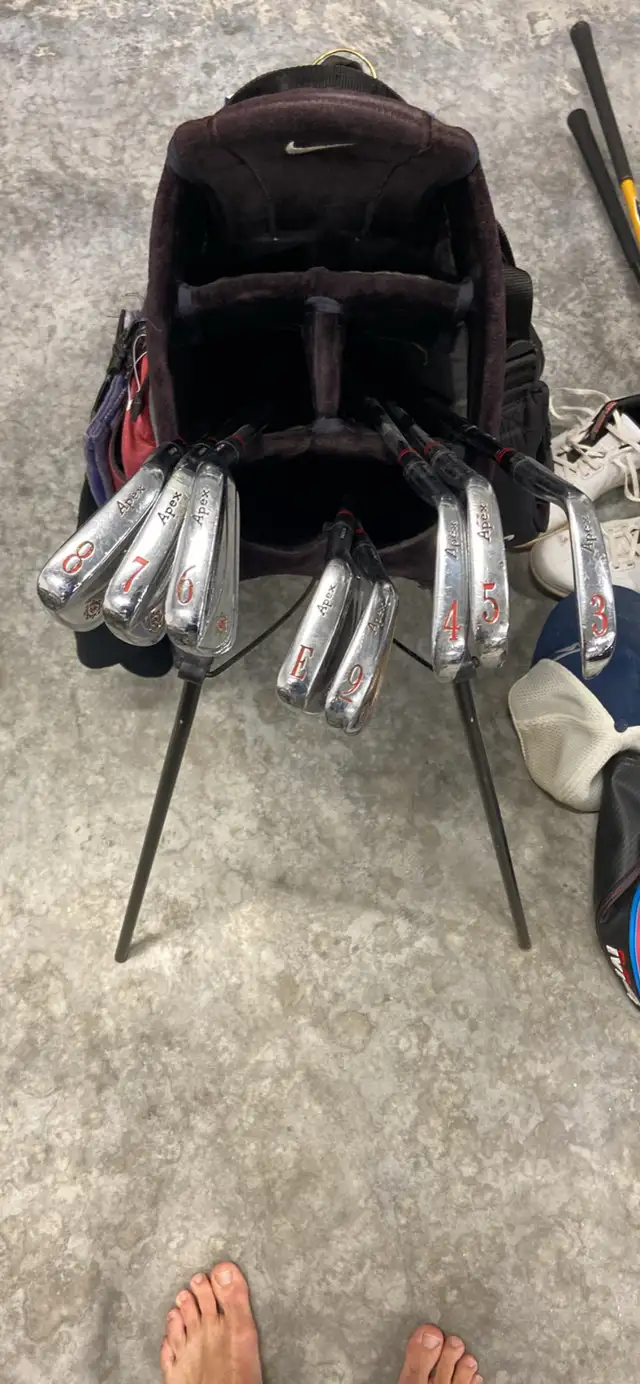 Bâton de golf droitier Ben Hogan, de fer 4 à PW tres bon état! in Golf in Lanaudière - Image 5