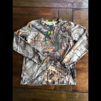 Boys Large Under Armour Scent Control Camo long sleeve
