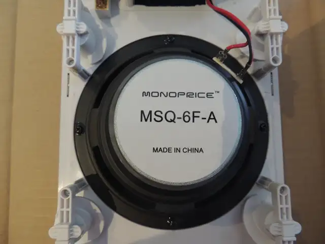 Monoprice MSQ-6F-A 2-Way 6-1/2" In-wall Speaker System 8 ohm in Speakers in Mississauga / Peel Region - Image 6