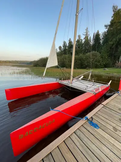 It comes with two trailers, oneextra set of hulls, one trailer to transport disassembled the other f...