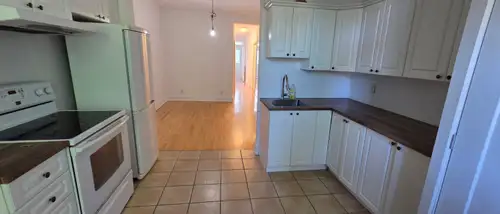 Rosemont Petite Patrie - Très Beau 4 1/2 à louer. Près du metro Beaubien et Jean-talon. Magnifique Q...