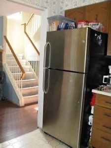MOVE-IN TODAY!... PRIVATE ROOM...ALGONQUIN...BAYSHORE..KANATA 3