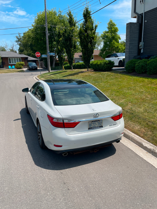2013 Lexus ES350 for Sale in Cars & Trucks in City of Toronto - Image 2