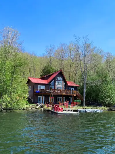 Welcome to Palmerston Lake Retreat. Sleeps 10 $3,600 weekly. $500 security deposit upon booking. Wee...