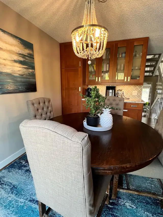 Hardwood solid Round dining  table 58” plus chairs  d62863277532034123