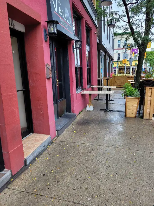 One Bedroom Apartment - Downtown Whitby