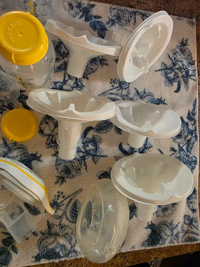 Various Baby Items all not or barely used in Multi-item in Edmonton - Image 7