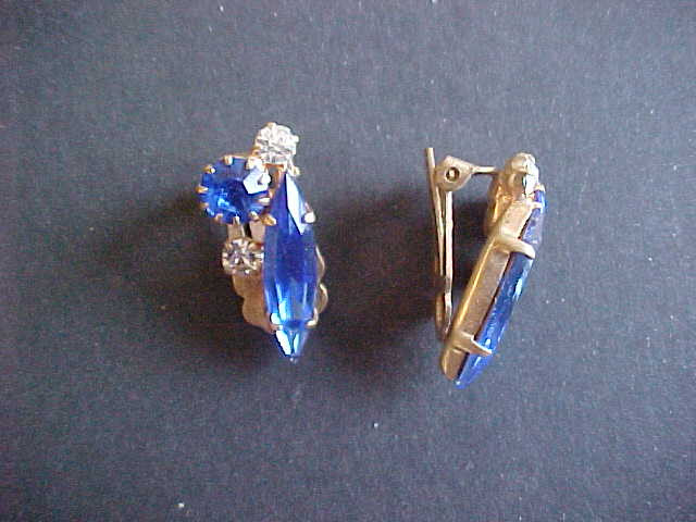 BROOCH AND EARINGS SET in Jewellery & Watches in Calgary - Image 4